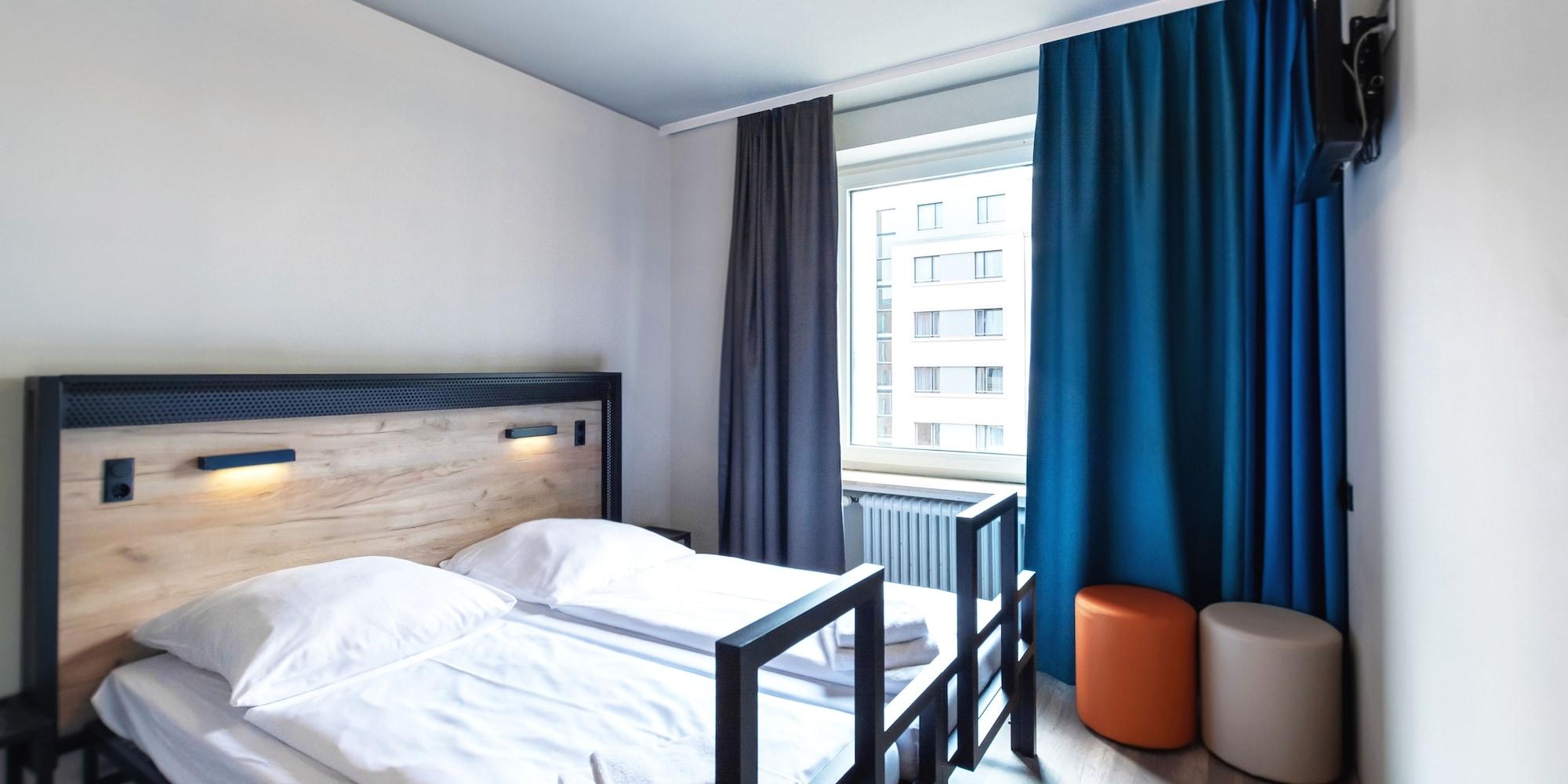 Hotel A&O Nuernberg Hauptbahnhof Esterno foto