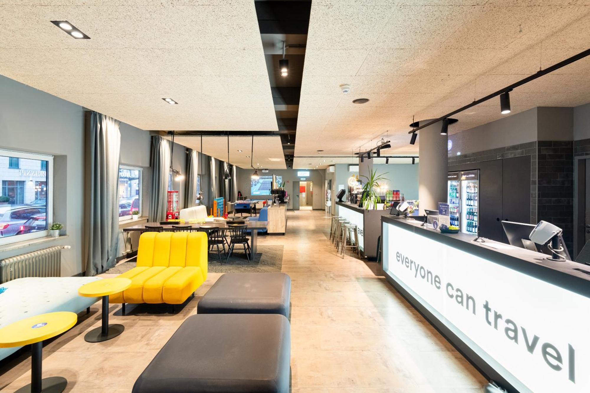 Hotel A&O Nuernberg Hauptbahnhof Esterno foto